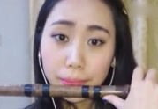 竹笛美女小姐姐,美眸映竹——竹笛美女小姐姐的优雅演绎