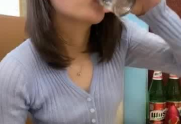 喝酒文艺小姐姐,品味人生，畅谈诗意人生